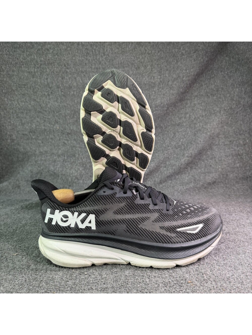 Hoka One One Clifton 9 Black White Shoes Mens Size 12 Running Sneakers 1127895